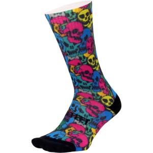 imageDEFEET  All Day 7quot Archband Sock  Fully Padded Foot Arch Support NoFeel Toe Seam Breathable MoistureWickingSkull Pile