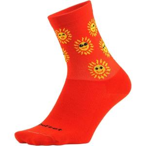 imageDEFEET  Aireator Womens 4quot SocksSunny Day Poinciana